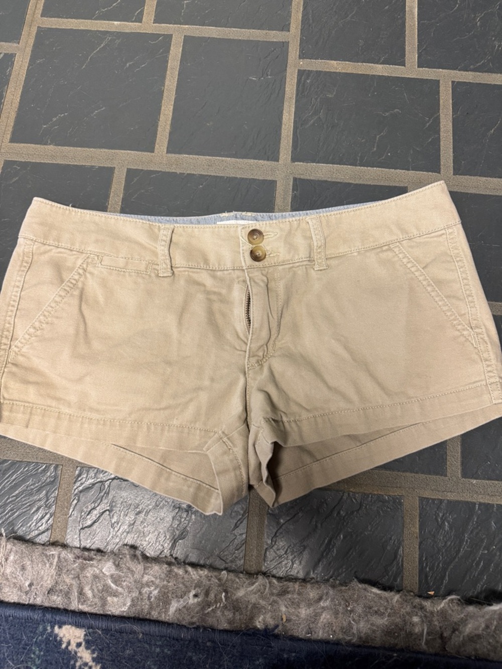 American Eagle Outfitters Beige High-Waist Shorts